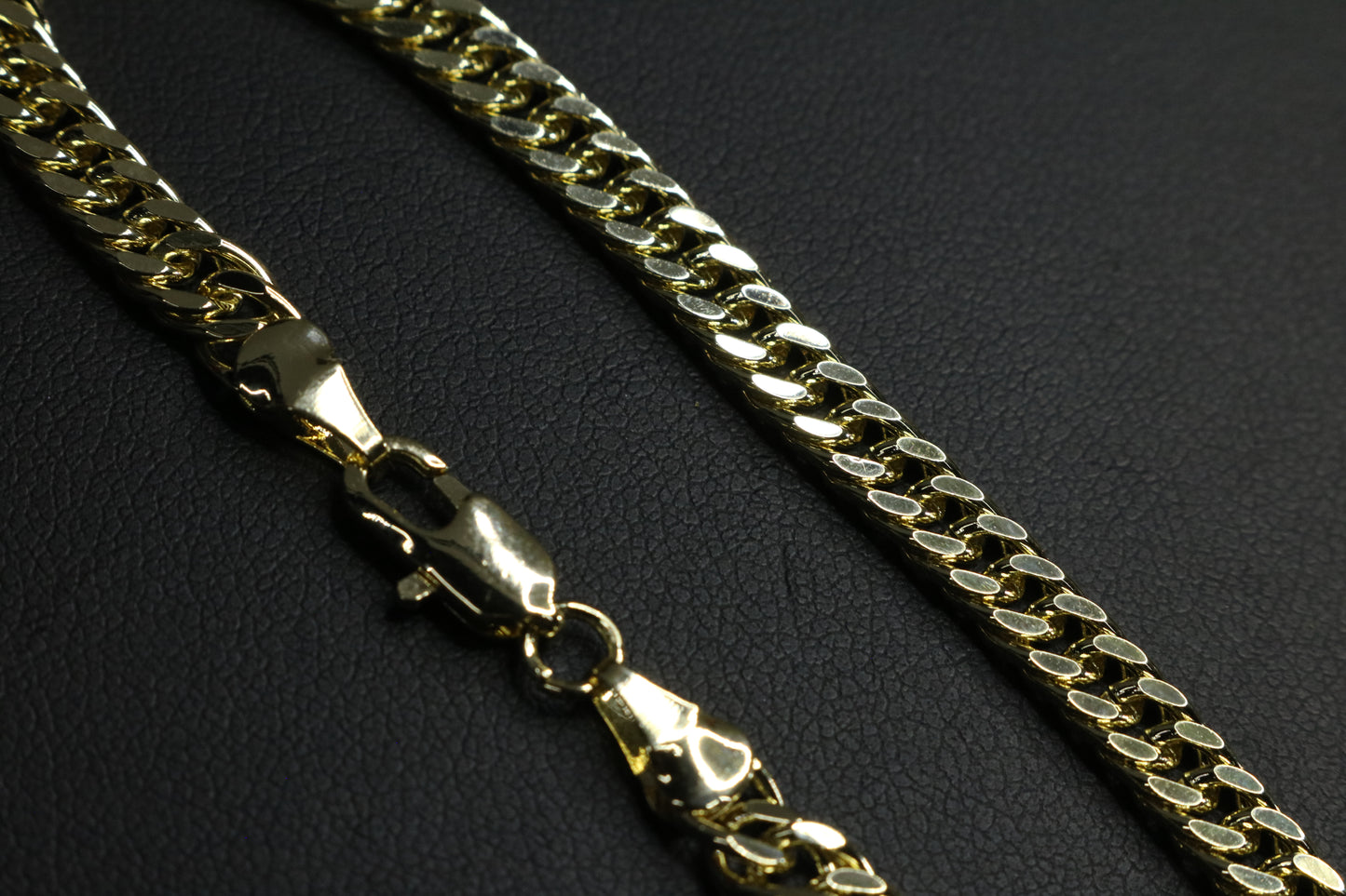 Pulso Barbado Pegado Dorado 5mm 19cm