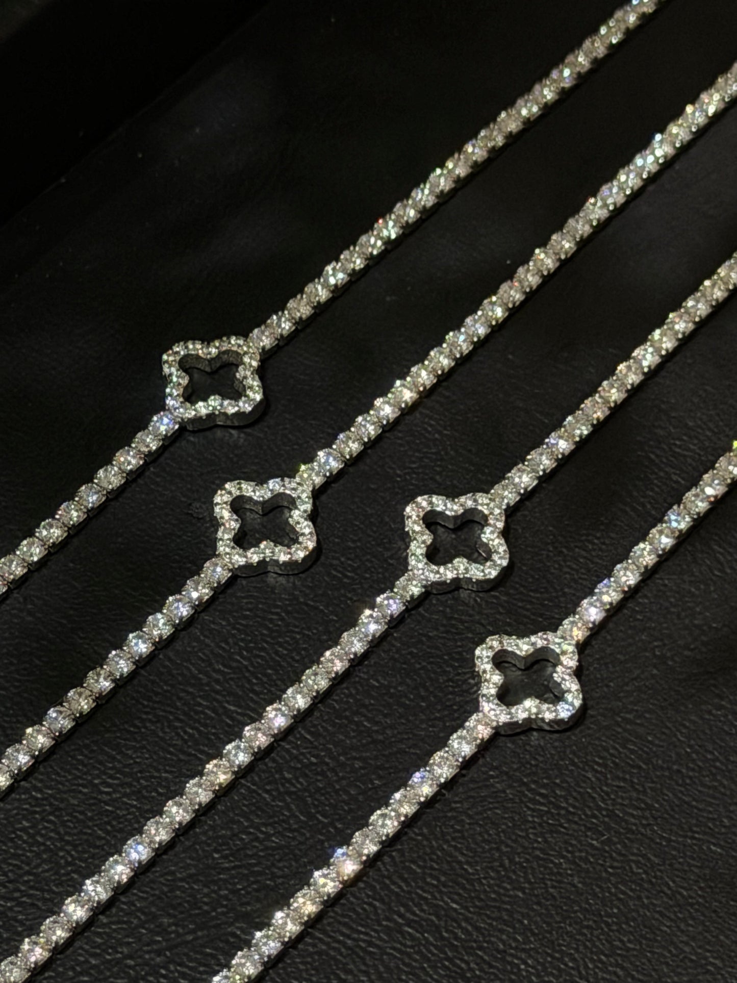 Pulsos Tennis Trébol Plata .925 (Ajustables)