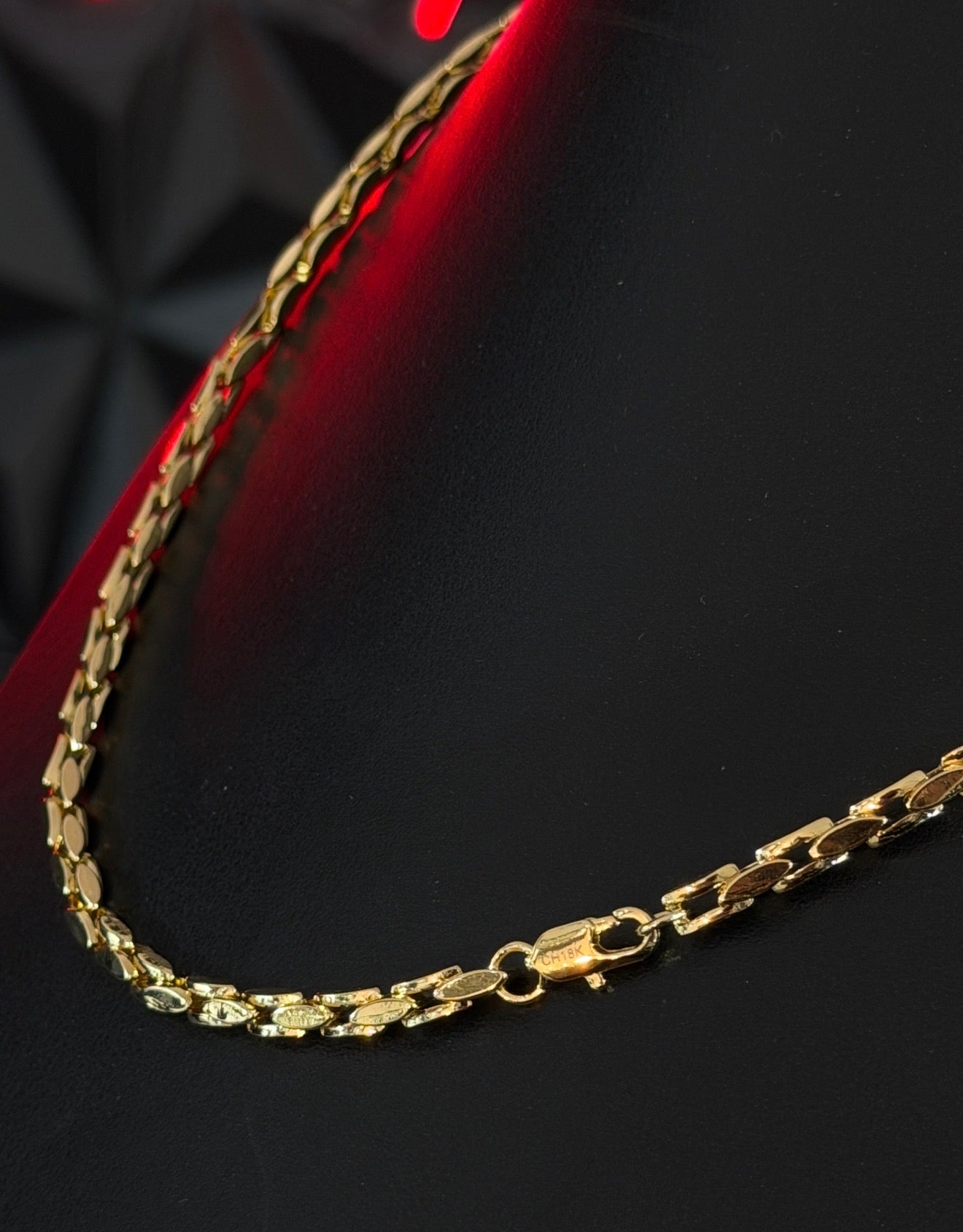 Cadena Espiga Flat Laminado 18k 4mm y 50cm